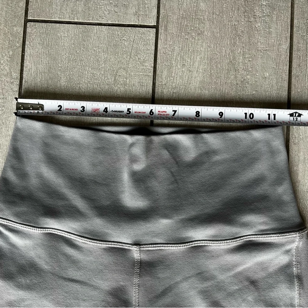 ALO Yoga Moto Leggings Small Gray High Rise Full Length Biker Yoga Athleisure